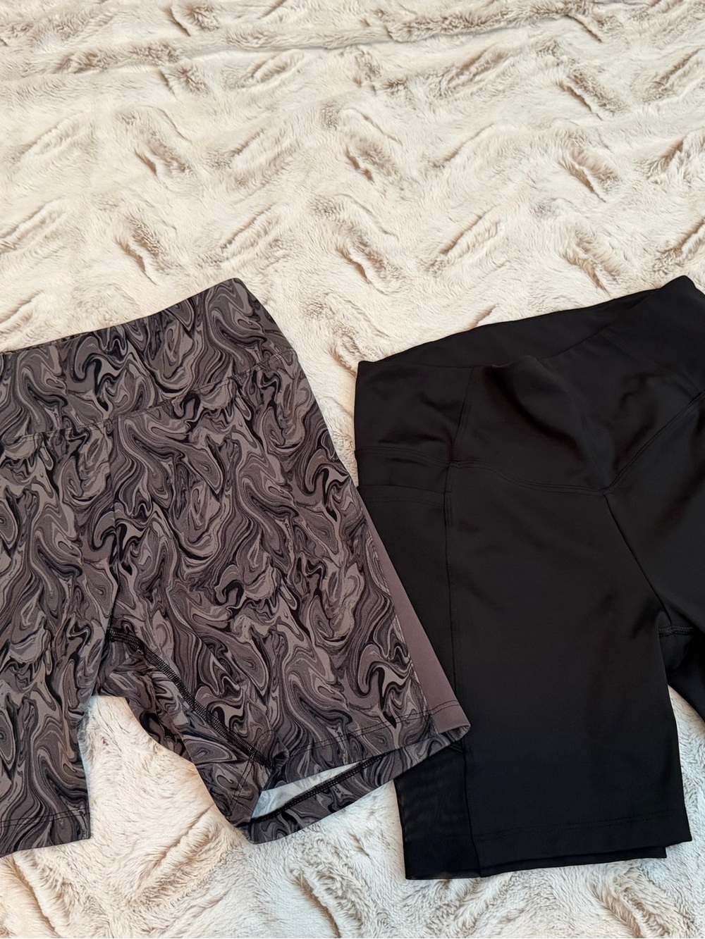 PINK Victoria's Secret Women's Bike Shorts Duo - Black & Gray Marble
